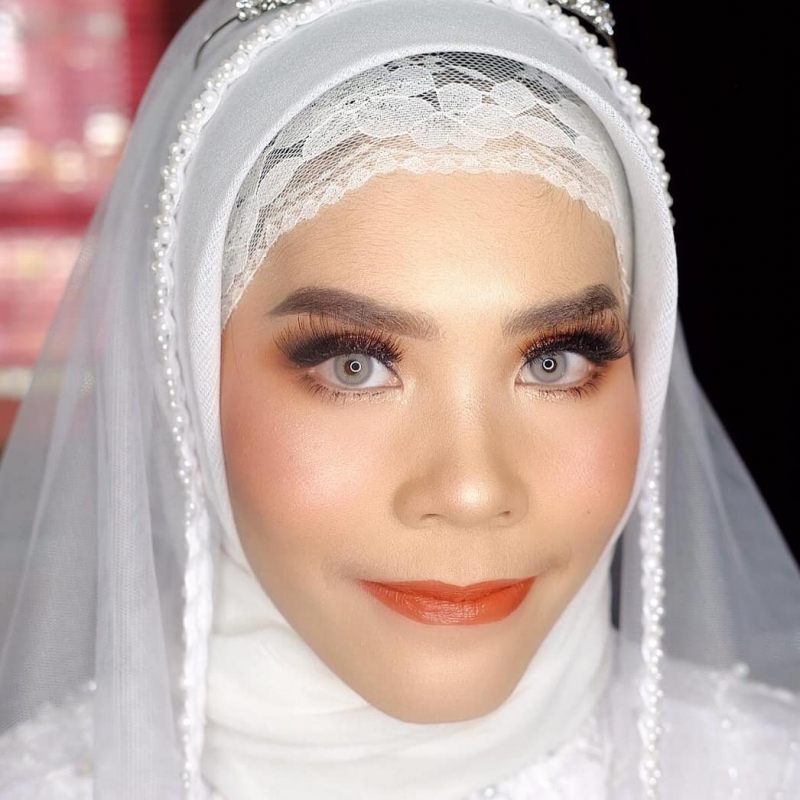 #alhamdulillah ðŸ’« Teteh @sindiovtafiani #samawa
 #makeupakad @kikyrahmadini.makeup 