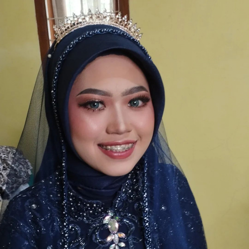 For @kyra_weddinggallery #makeup @kikyrahmadini.makeup #hairdo @deviayoosef @yasintapril
#salonbandungriaspengantin#sanggul#sasak#hairdosiger#zonabatak#hairartistry#Hairbyme#hairandmakeupbdg#braids#hairdobandungmurah#Fingerwave#hairupdostyle#braidlov