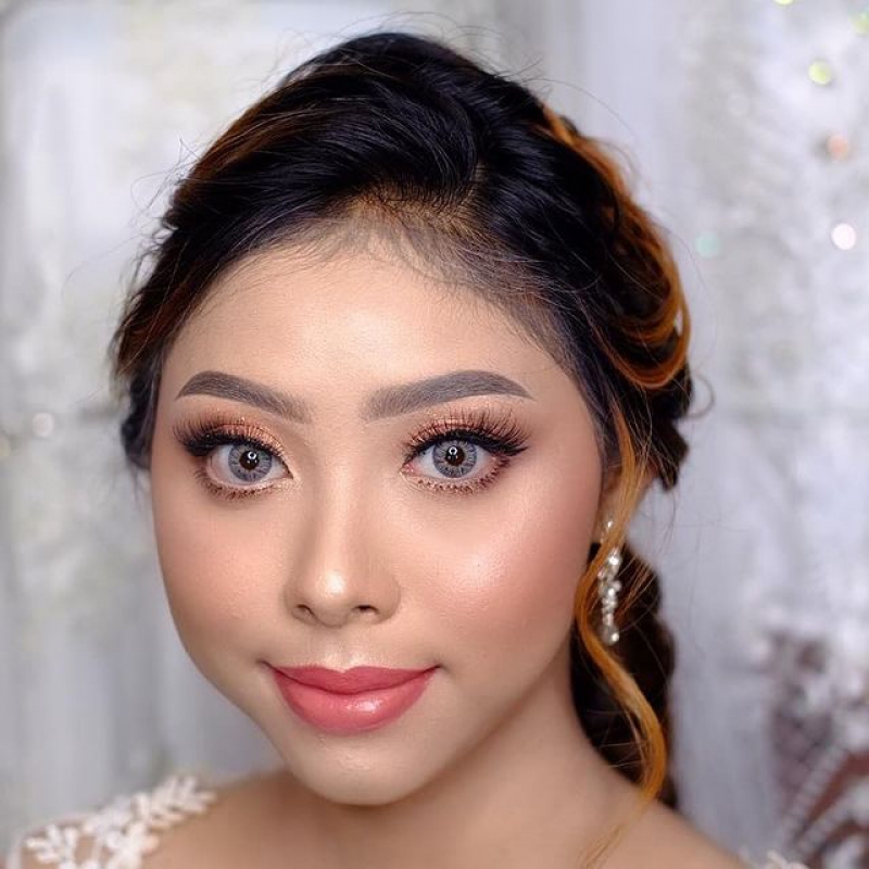 #bridetobe #makeup #weddingattire #muse #crew #bridehairstyle  